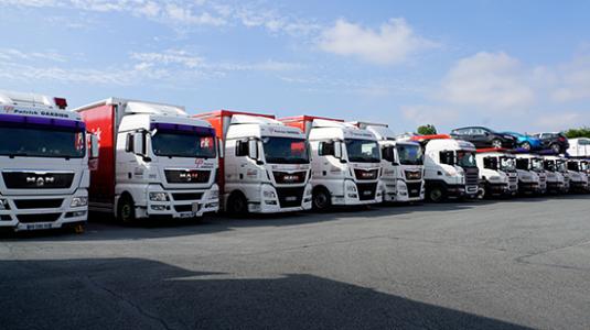 Location camion porte voiture avec chauffeur Arras - France et Benelux